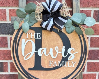 Last Name Sign, Initial Door Hanger, Personalized Door Hanger, Personalized Door Decor, Wood Last Name Sign, Family Name Sign, Door Wreath