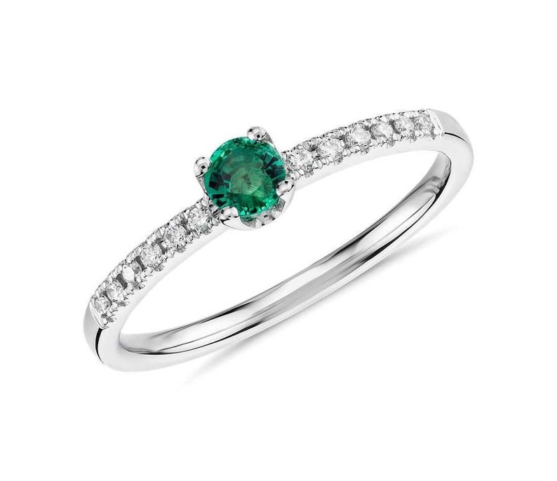 Top Quality Natural Emerald Cz Ring in 925 Sterling Silver Ring May Birthstone Ring Stylish Wedding Engagement Gemstone Ring Hand Made Ring