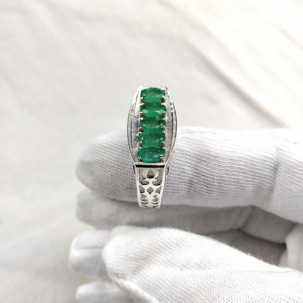 Natural Emerald Ring Mens, Oval Cut Gemstone Ring, Designer Emerald Ring, Green Stone Ring, 925 Solid Sterling Silver, Mens Silver Ring