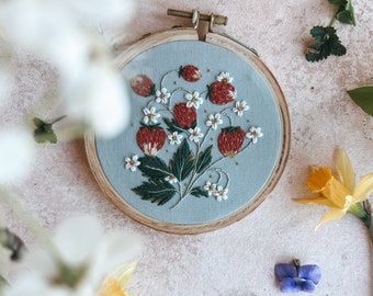 Wild Strawberries Embroidery Pattern (PDF DOWNLOAD)