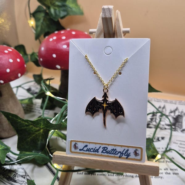 Fourth Wing inspired pendant necklace / Fourth Wing Jewellery / Bookish gift / romantasy / Tairn gift / dragon jewellery / book lover gift