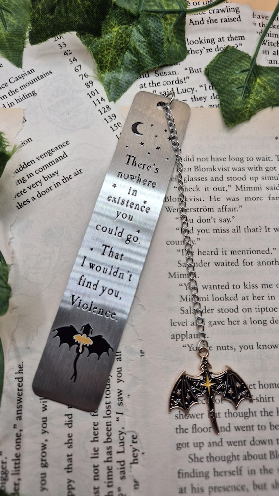 Fourth Wing themed bookmark / romantasy bookmark / fantasy bookmark / Bookish gift / Basgiath / book lover / book accessories / reader