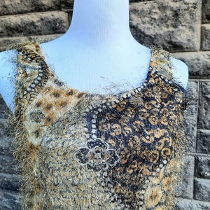 Vintage 90s Psychedelic Eyelash Tank Top, Beige Gold & Black Abstract Print Fuzzy Top, Size Small S image 9