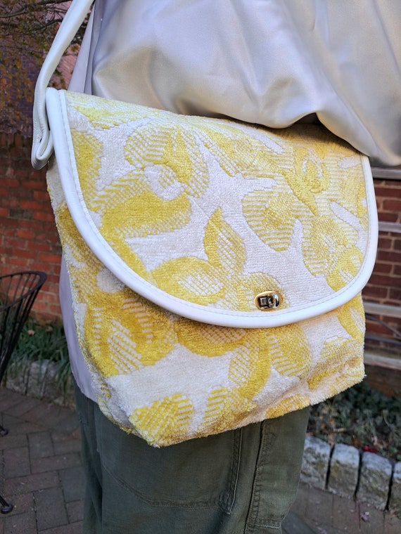 Vintage 70s Carpet Bag by Spilene, Yellow & White… - image 7