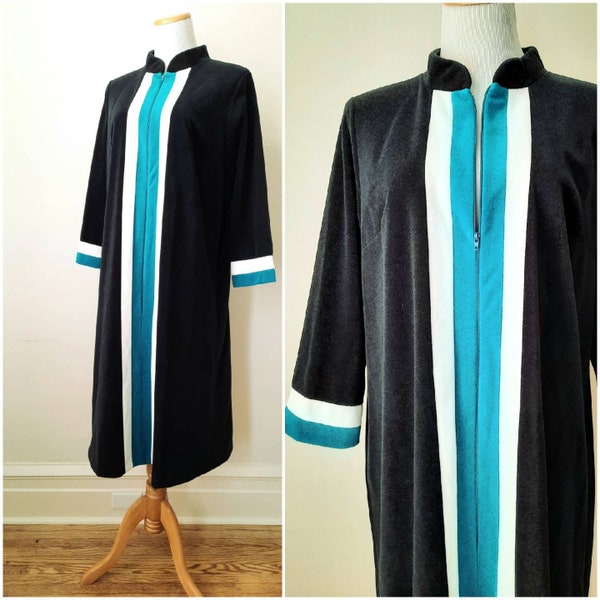 Late 70s / Early 80s Warm Fleece Night Gown, Teal White & Black Long Cozy House Dress, Size Large L