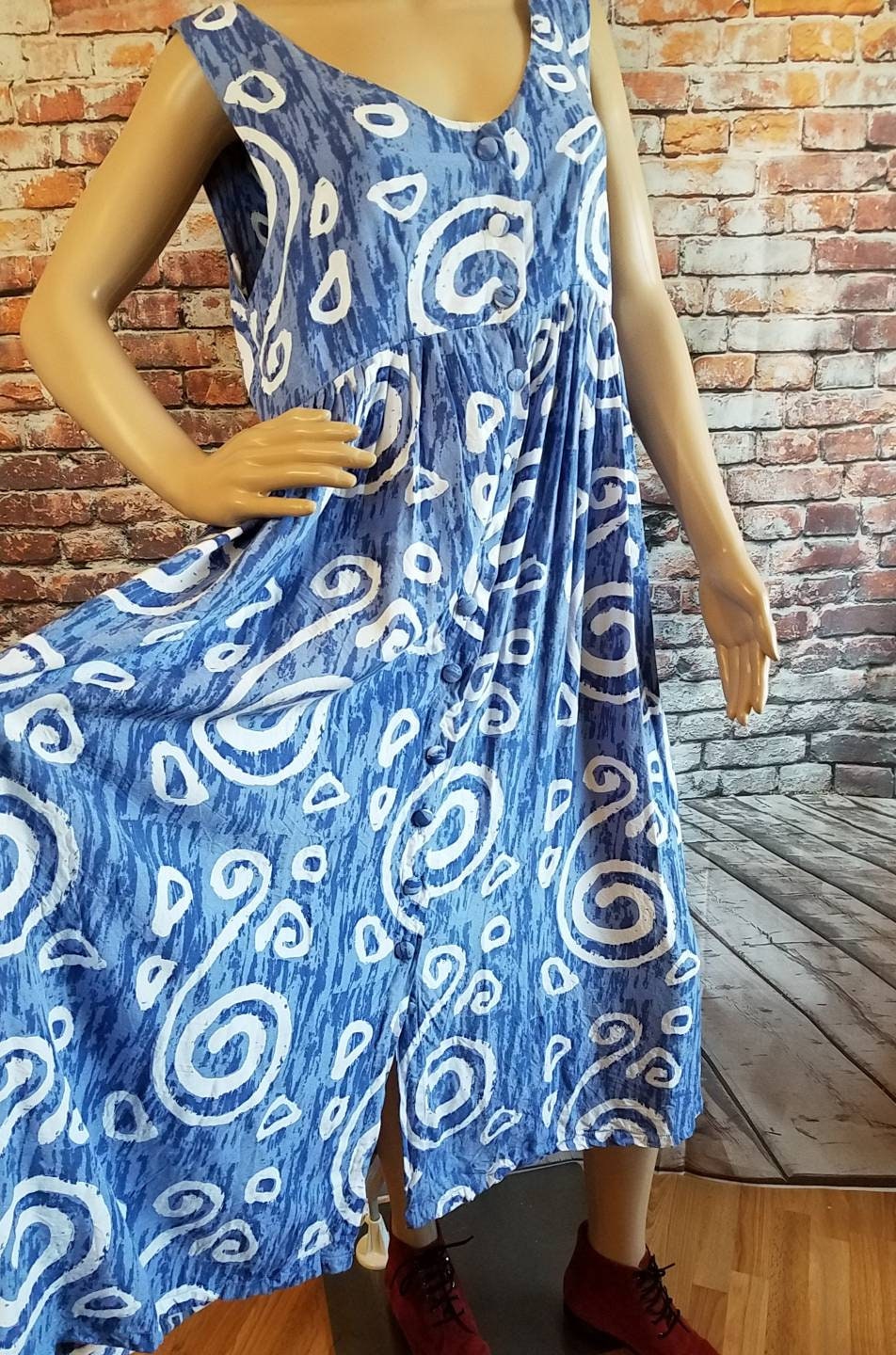 80s Flowy Swirls Dress W/ Buttons Periwinkle Blue and White | Etsy