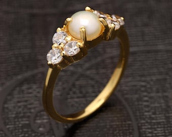 Vintage Opal Ring: 925 Sterling Silver, Blue Round Stone