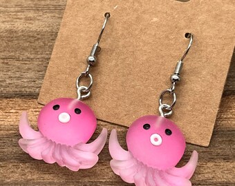 Boucles d’oreilles pendantes de poulpe rose mignonnes - sans allergènes - sans nickel