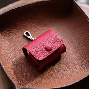 Personalized Airpods Pro / Airpods Pro 2 Leather Case - Christmas Red