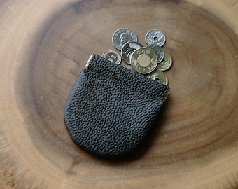 TG Black Leather Coin Purse : Arch Squeeze Design