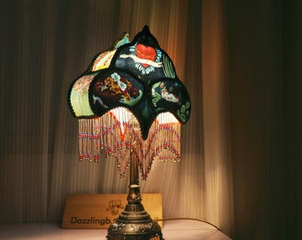 Lámpara de mesa Victoria, lámpara de arte retro, lámpara de mesa original DIY, lámpara de mesa de tela con borlas, lámpara de mesa retro, lámpara de regalo