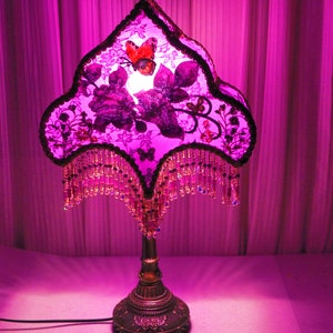 Handmade butterfly embroidery, embroidered purple peony table lamp, purple handmade tassel high-foot table lamp, retro embossed table lamp