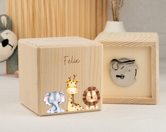 Skarbonka z personalizowanymi zwierzętami safari, skarbonka dla dzieci, drewniana skarbonka z imieniem, prezent na chrzest, prezent dla dziecka, prezent z okazji zapisania się do szkoły