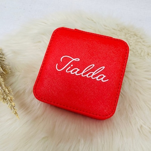 Schmuckschatulle Kind - Geschenk Kommunion Einschulung Geburtstag - personalisiert mit Namen in angesagter Schreibschrift - ROT
