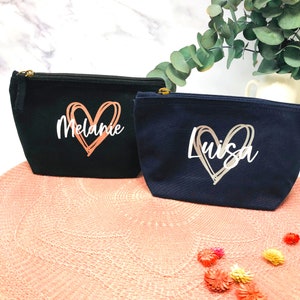 Geschenk für die Mama oder Freundin - kleine personalisierte Kosmetiktasche in schwarz oder navy - schön zum Geburtstag oder Muttertag