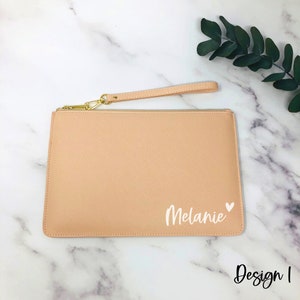 AUSVERKAUF Clutch rosa Handtasche personalisiert mit Namen und Herz oder Initialen, 3 Designs zur Auswahl Schriftfarbe wählbar Bild 1