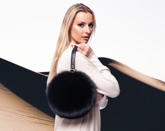 Black Genuine Fox Fur Wrist Bag,Soft And Fluffy Real Fox Purse,Luxurious Wrist Clutch For Women