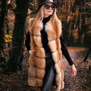 Red Fox Fur Vest,Real Fox Fur Sleeveless Jacket,Thick Warm Women Fur Outerwear,Luxurious Collarless Fur Gilet For Winter Outdoors,Gift Idea