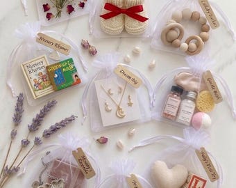 Bolsas de recuerdo para baby shower, lindas bolsitas de organza para revelación de género, bolsas de regalo azules y rosas, paquete de 50 bolsas transparentes con cordón para dulces de bebé, jabones de recuerdo