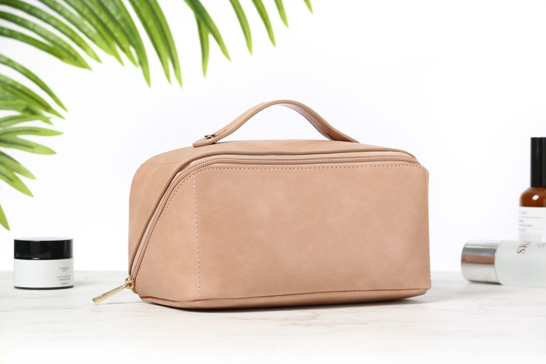 Sac cosmétique en cuir végétalien Sac de maquillage imperméable à leau pratique de voyage, sac en cuir, portefeuilles en cuir, petite pochette compacte, cadeau de demoiselle dhonneur image 5