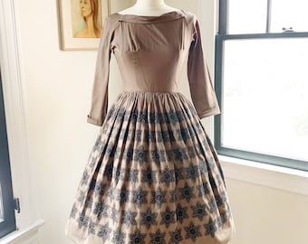 1950's Brown Fall Embroidered Dress