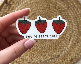 Adesivo de vinil impermeável com estampa de morango e frutas vermelhas - Ideal para laptop e garrafa de água.