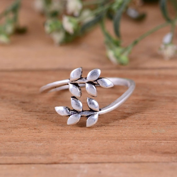 Silver ring shop leaf design