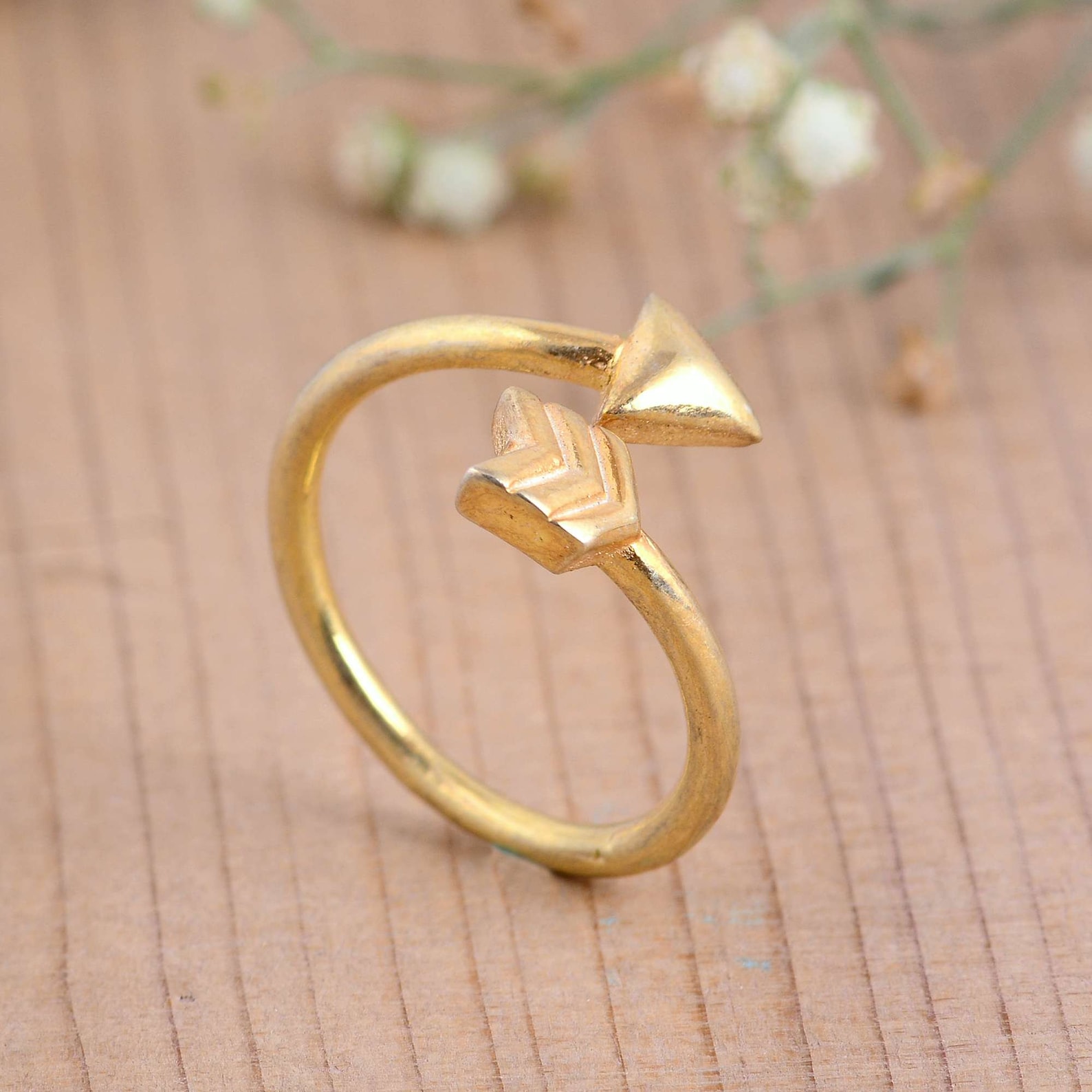 14k Solid Gold Arrow Band Ring Arrow Ring Arrow Gold Ring Etsy