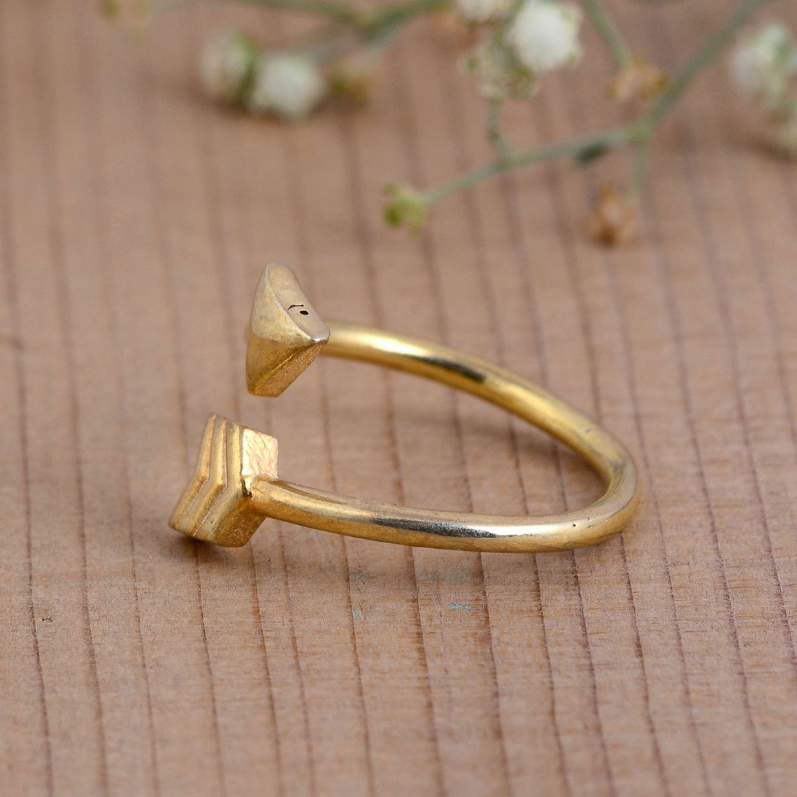 14k Solid Gold Arrow Band Ring Arrow Ring Arrow Gold Ring Etsy