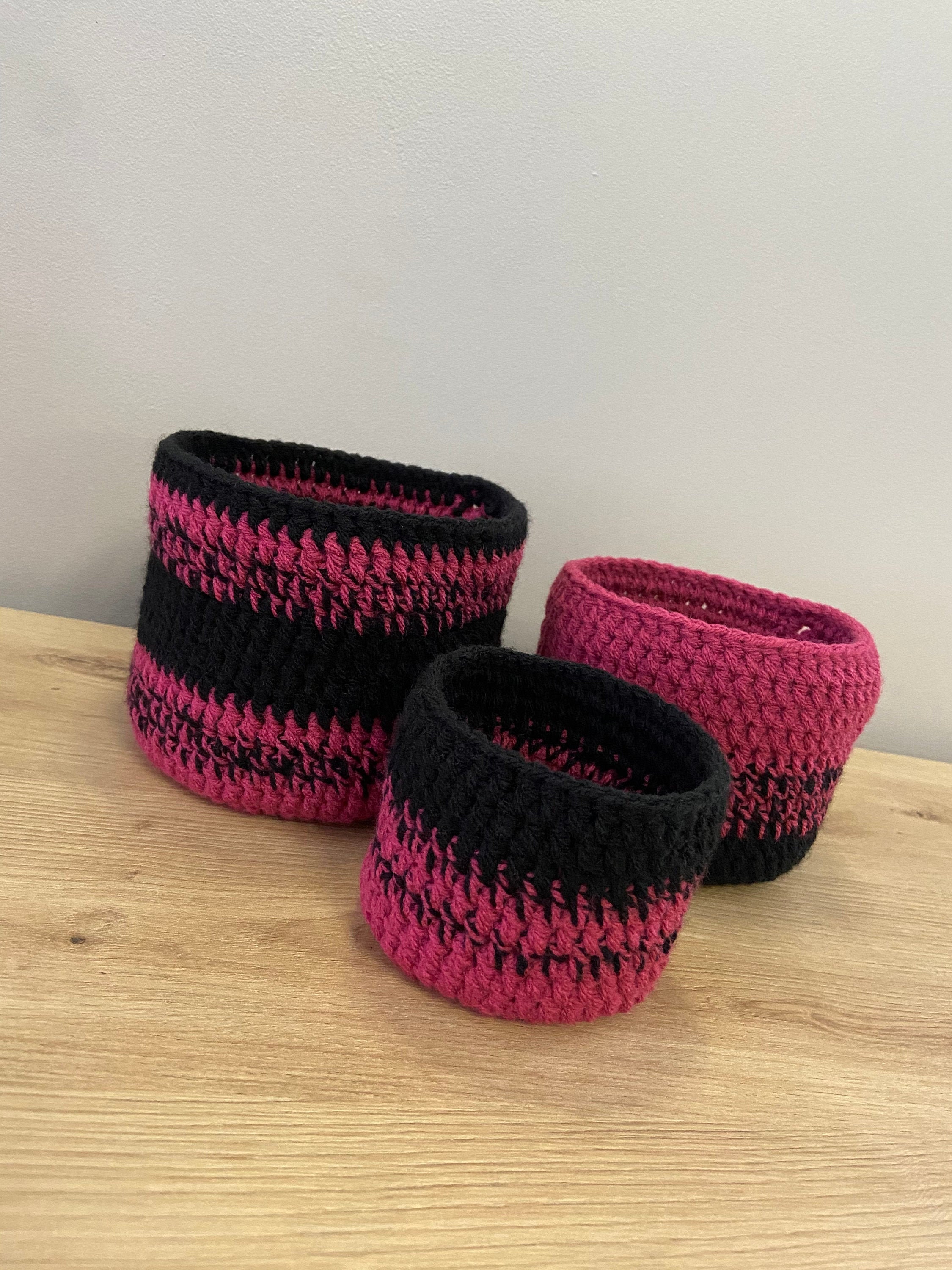 Lot de Corbeilles en Laine Grise Noire et Framboise, Crochetées Main