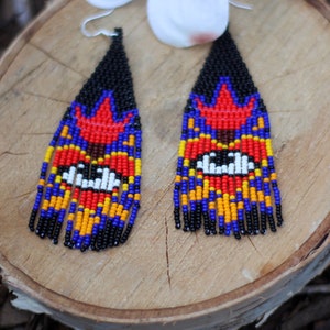 Huichol eye- heart earrings -Mexican women  beaded Earrings-Hand Made Wixàrika Earrings-Mexican Beaded Earrings-