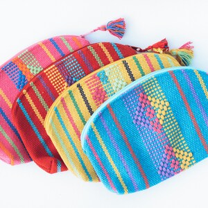 Bolsa de cosméticos en telar de cintura mexicano - Bolsa tejida a mano en Oaxaca - Bolsa de algodón para artículos de tocador - Hecho artesanalmente en Oaxaca - Bolsa mexicana de regalo