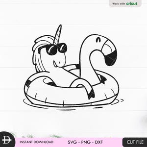 Puede incluir: Un dibujo en blanco y negro de una línea de un unicornio con gafas de sol montando un flotador de piscina de flamenco. El unicornio está sentado en el flotador con las piernas colgando por el lado. El flotador de flamenco tiene un pico y un ala.