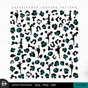 Op de afbeelding: Een digitaal ontwerp met een patroon van turquoise cheerleaders met pompoenen op een witte achtergrond met zwarte luipaardvlekken. De tekst "CHEERLEADER LEOPARD PATTERN" staat bovenaan het ontwerp.