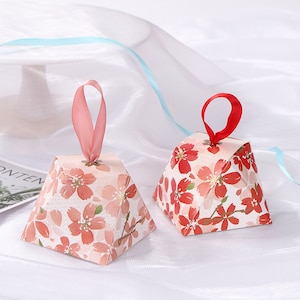 50pcs Japon Noël sakura diamant forme ruban doux amour cerise mariage favor boîte cadeau bonbons anniversaire graduation boîte babyshower