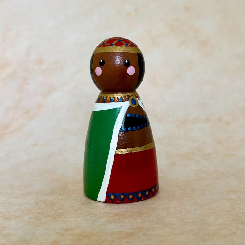 Warrior Queens and Legendary Heroines of History - Hand-Painted Peg Dolls – Boudicca, Cleopatra, Njinga, Joan of Arc, Pocahontas image 19