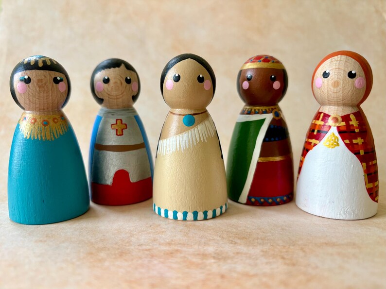 Warrior Queens and Legendary Heroines of History - Hand-Painted Peg Dolls – Boudicca, Cleopatra, Njinga, Joan of Arc, Pocahontas image 16