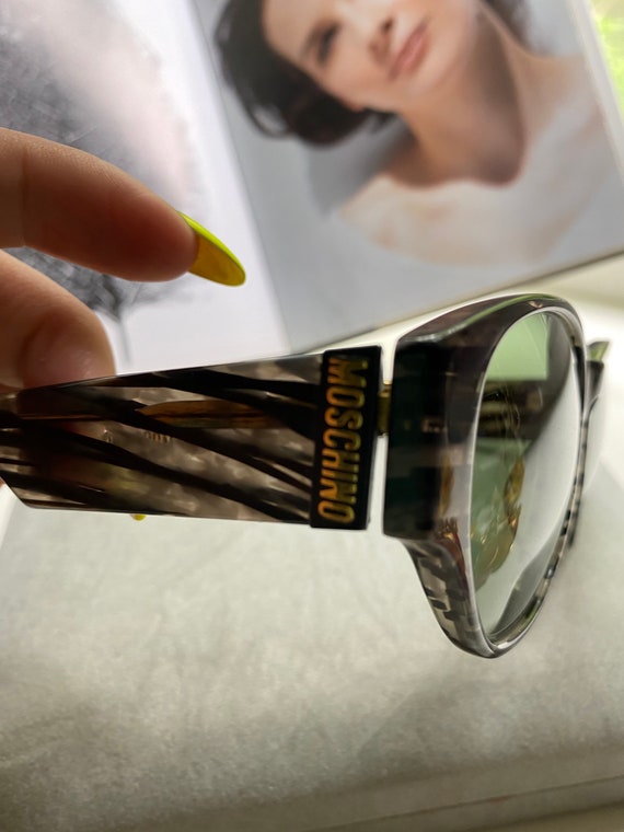 Moschino sunglasses
