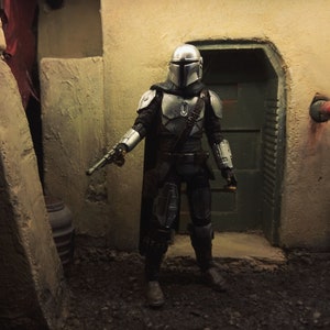 Star Wars Diorama Display Box for 3.75" Action Figures | Nevarro Mandalorian Scene with LED Light