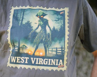 West Virginia Flatwoods Monster T-Shirt: Vintage Travel Souvenir Tee