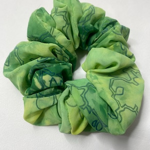Light Mint Giant Scrunchie - Ótimo para cabelos grossos - Estilo Scrunchie XXL - Presente de Dia dos Namorados - Feito à mão - Reino Unido