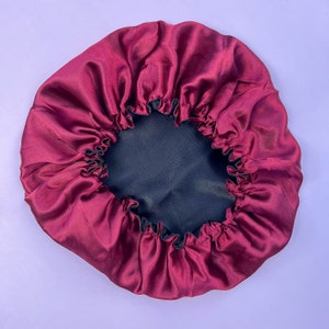 Seidige Satin Hair Bonnet für Frauen | Schützende Nachthaarpflege | Doppelliniert, beidseitig verwendbar | Anti Haarausfall | Anti Knoten | Frizz freies Haar
