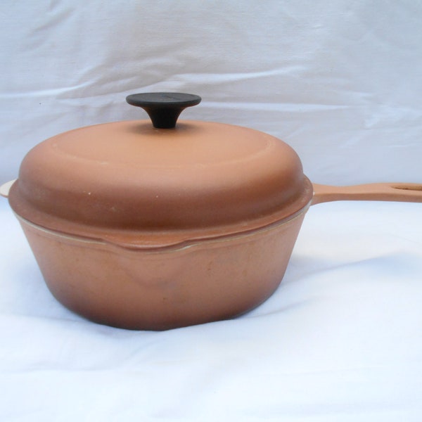 Vintage French Caramel LE CREUSET Casserole Pan and Lid Size 23 in Excellent Condition