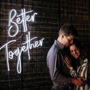 Wedding Neon Sign Family Name Custom Text Flex LED Neon Light Sign Reception Backdrop Greenery Wall Decor Hanging Signs