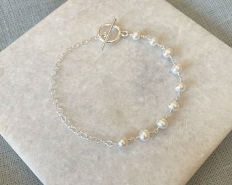 Pearl toggle bracelet, silver bracelet, freshwater Pearl, wedding jewellery, June birthstone