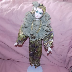 Musical Pierrot Doll