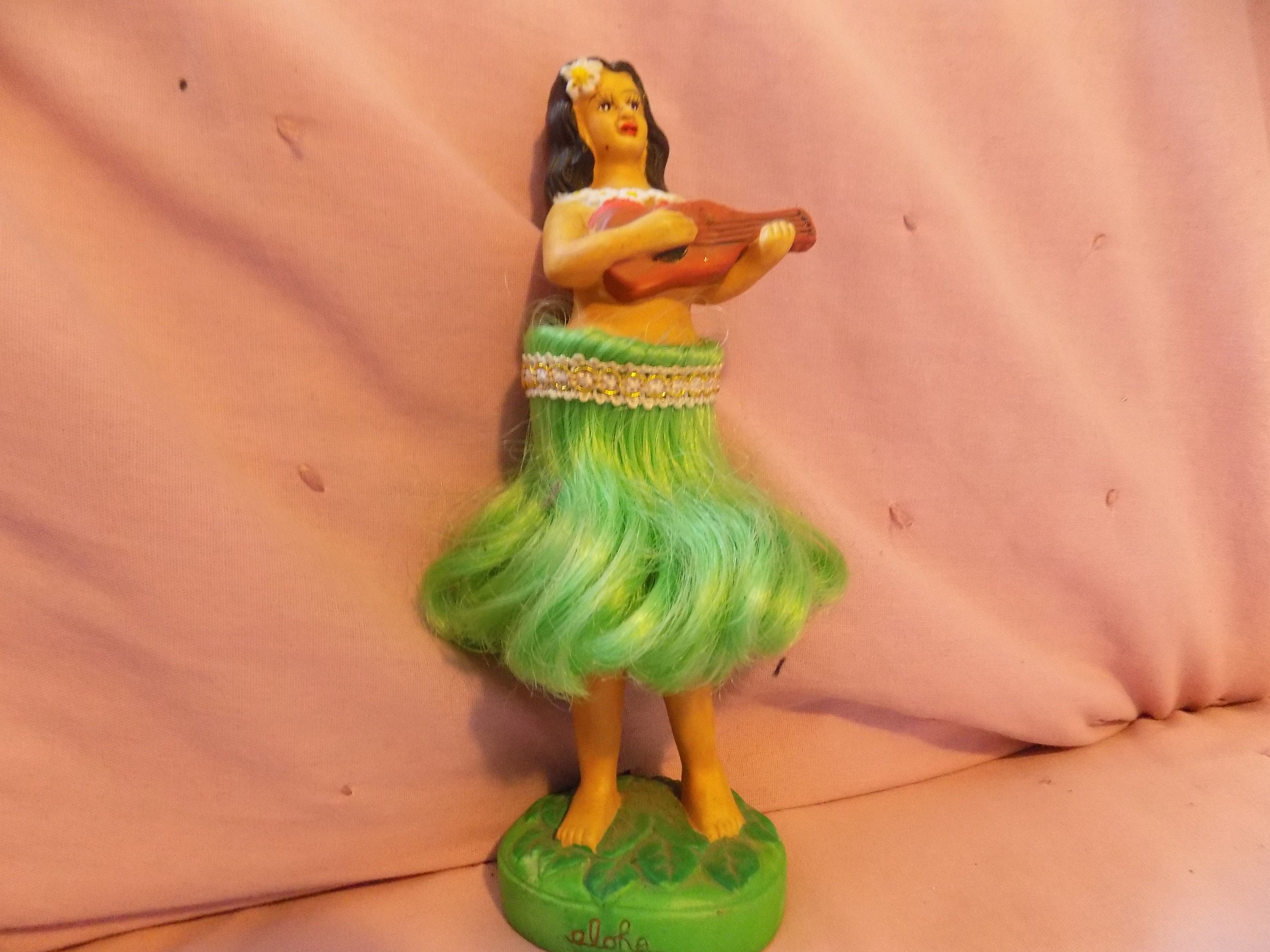 Figurine Solaire Bobblehead Danse Hula Jupe Flamingo