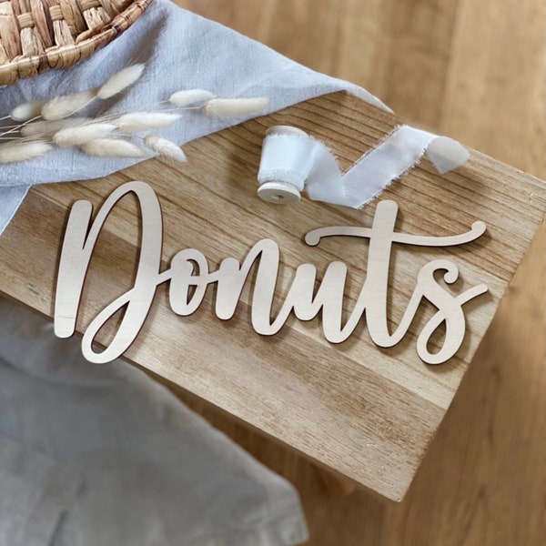 Schriftzug Donuts Holz aus Holz