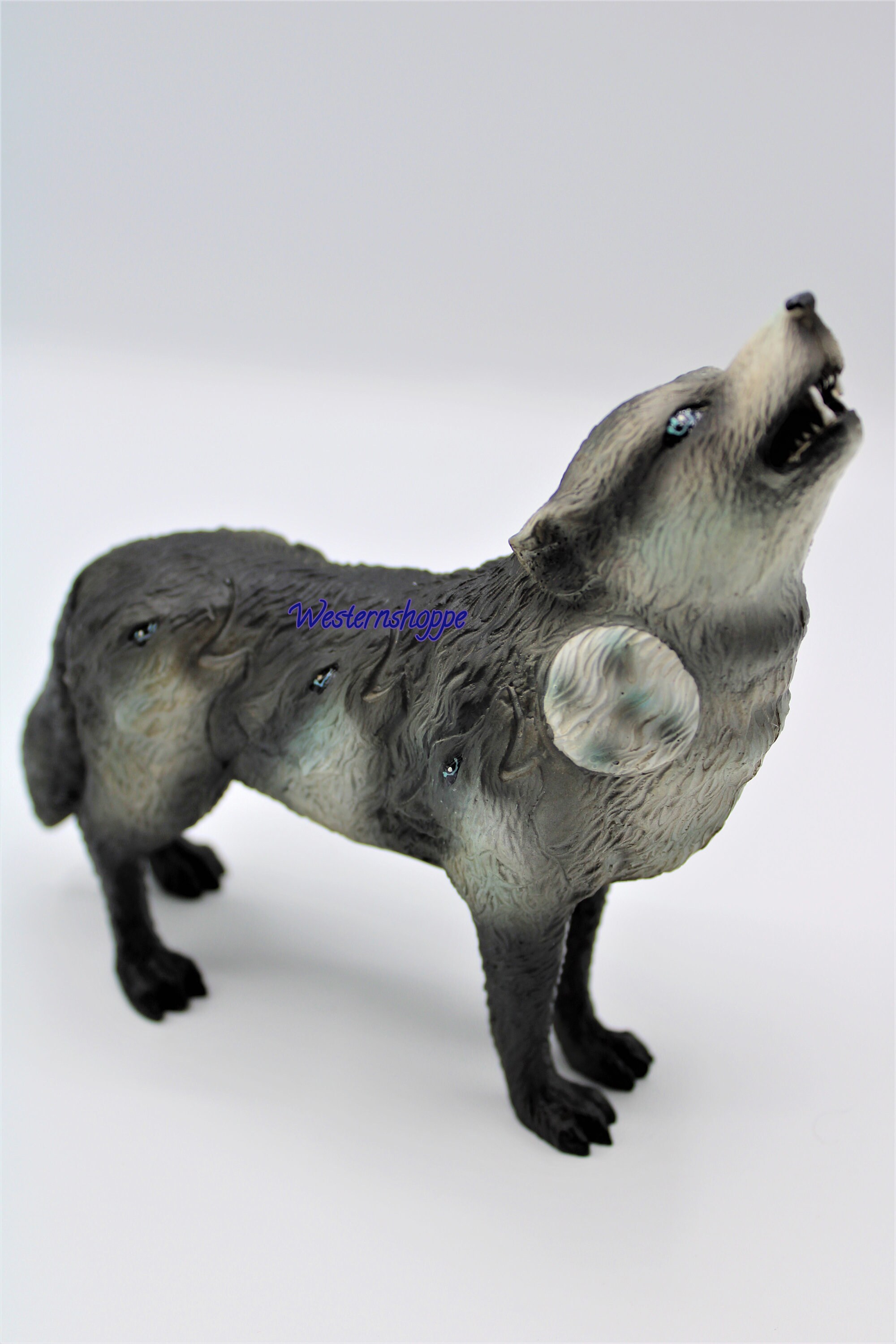 Howling Wolf Statue Wolf Pack Hand Painted Rustic Cabin Etsy Howling Wolf Statue Wolf Pack Hand Painted Rustic Cabin Etsy