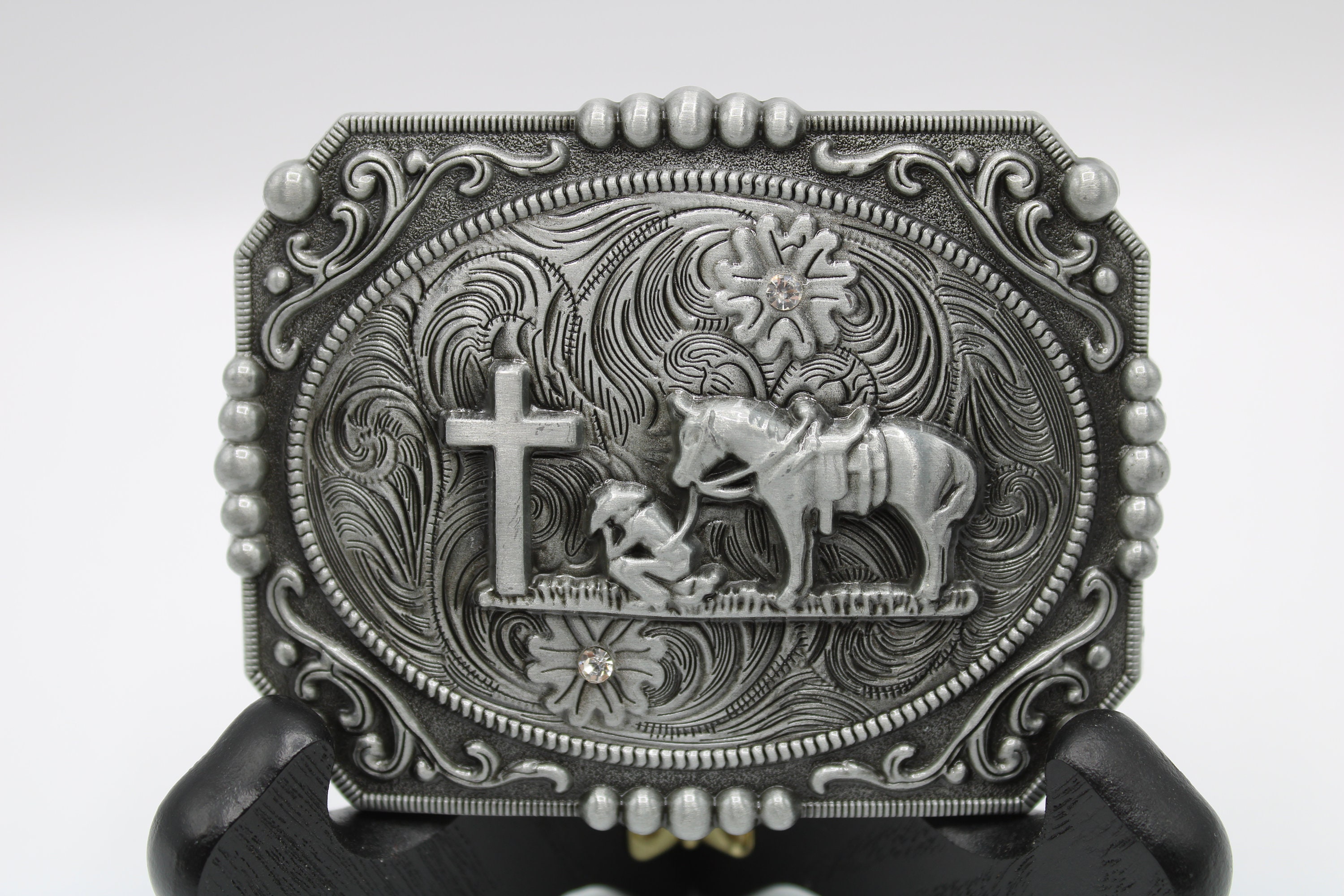 Scalloped Praying Cowboy Buckle